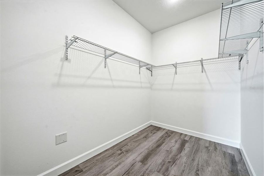 Spacious, unfurnished interior of a new home in , Haines City (Image 64).