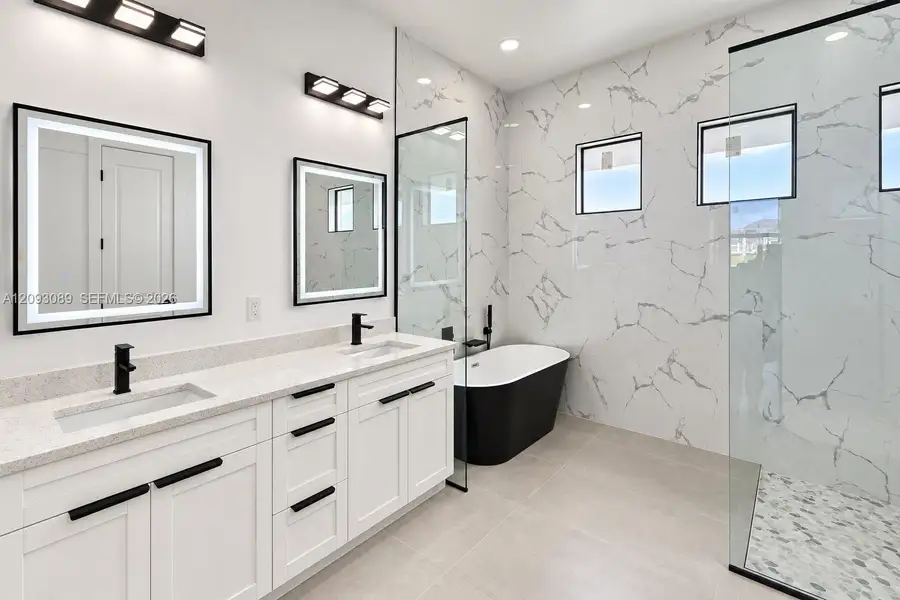 Furnished interior view inside a new home in , Cape Coral (Image 13).