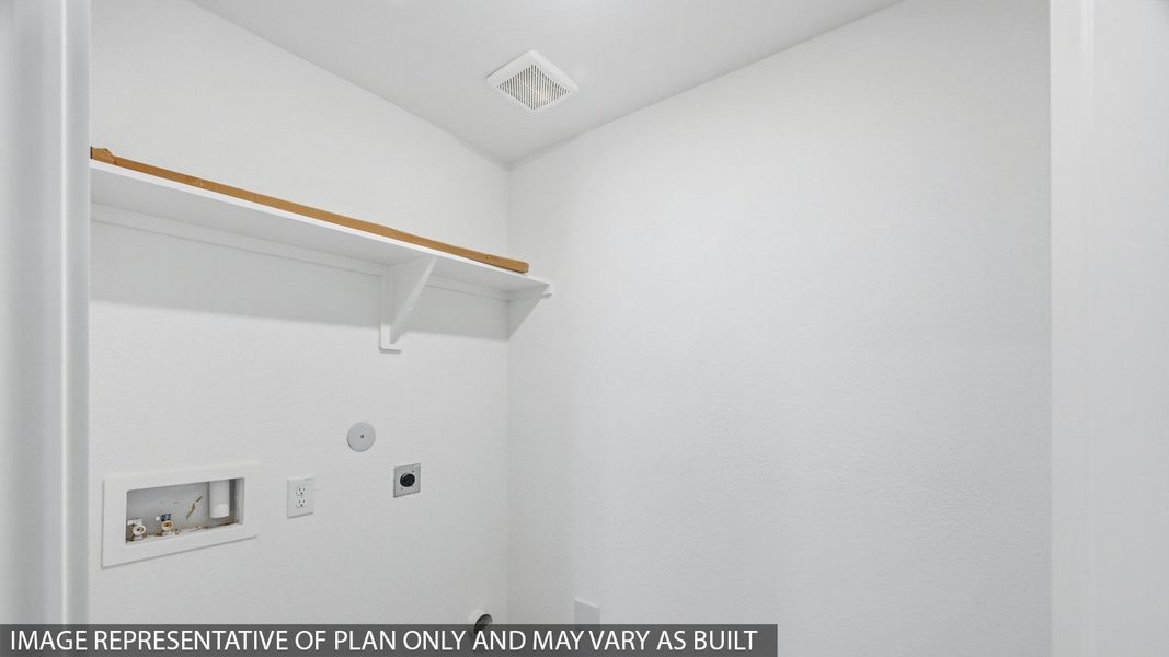 Spacious, unfurnished interior of a new home in Baron Village, Conroe (Image 8).