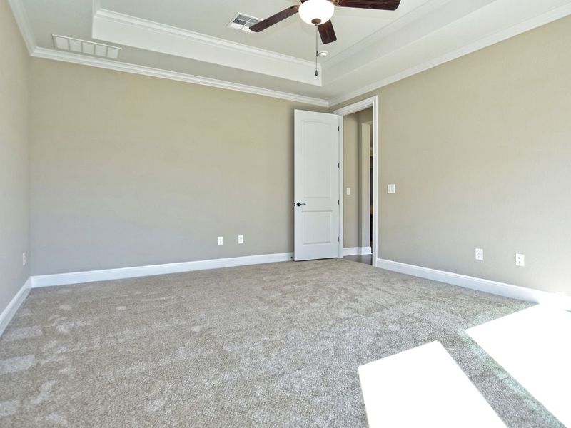 Representative unfurnished interior of a home built from the Catalina by Giddens Homes in Clearwater Ranch, Liberty Hill (Image 122).
