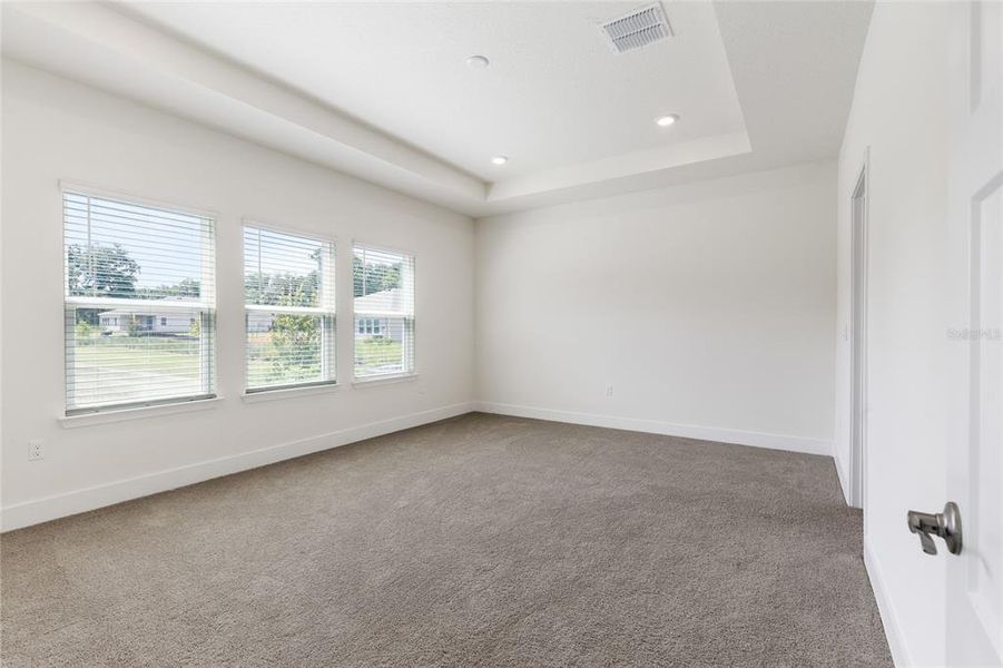 Spacious, unfurnished interior of a new home in , Newberry (Image 29).