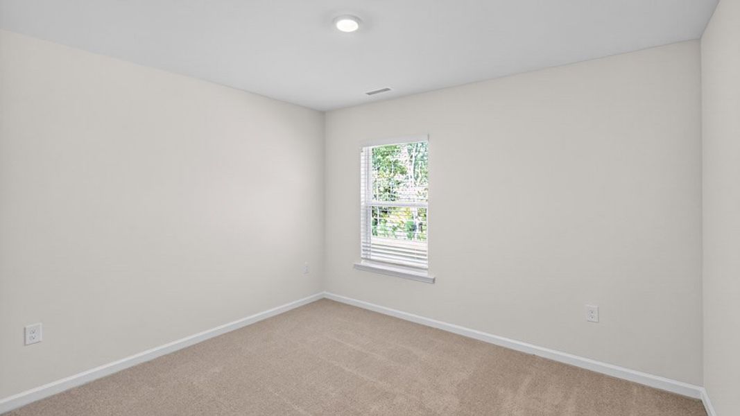 Spacious, unfurnished interior of a new home in Olive Branch, Clayton (Image 29).