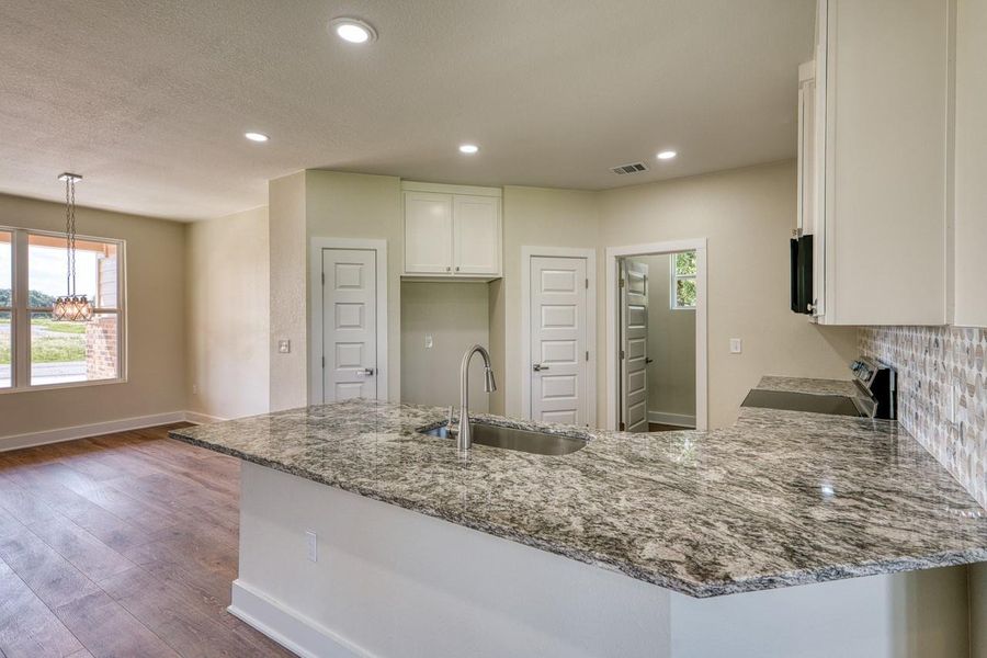 Furnished interior view inside a new home in , Kingsland (Image 7).