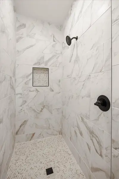 Image 18 of a home in .