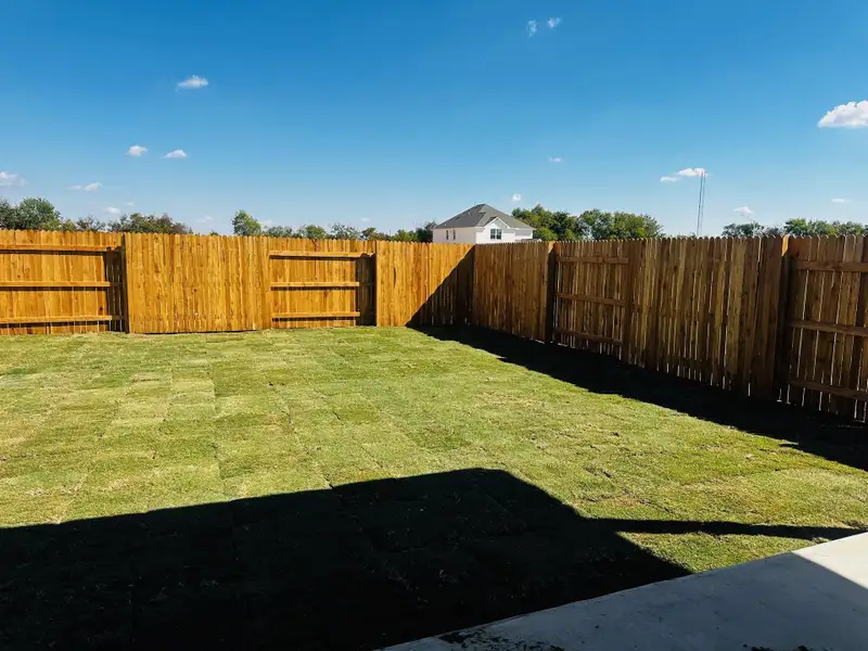 Exterior details and patio area of a home in Patterson Ranch, Georgetown (Image 3).