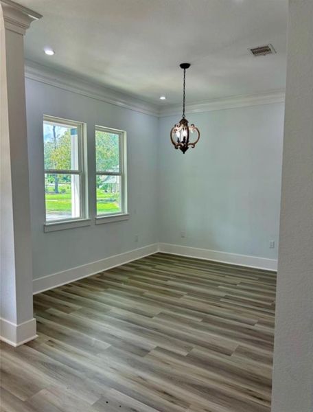 Spacious, unfurnished interior of a new home in , Conroe (Image 30).