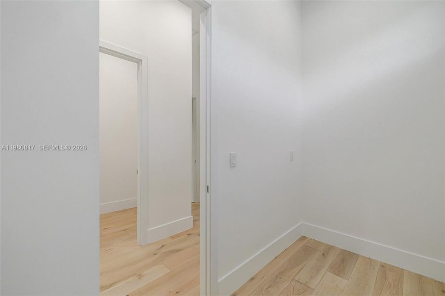 Spacious, unfurnished interior of a new home in , Biscayne Park (Image 26).