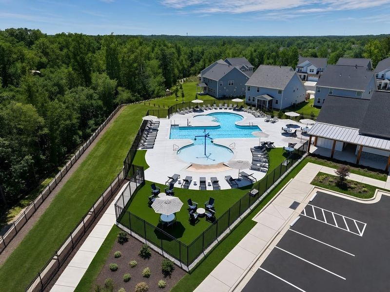 Community amenities in Silverstone, Knightdale (Image 32).