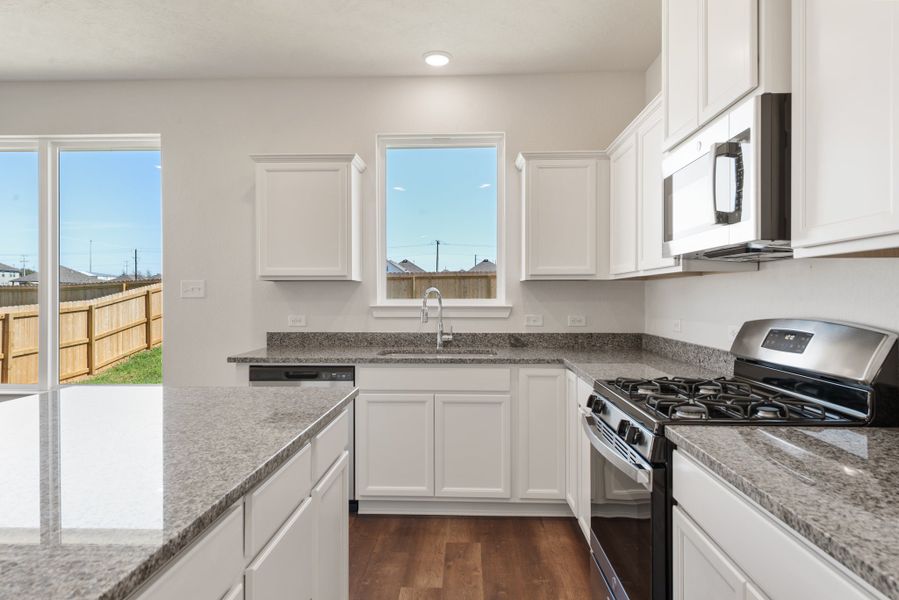 Furnished interior view inside a new home in Arrowhead Farms, Caldwell (Image 3).