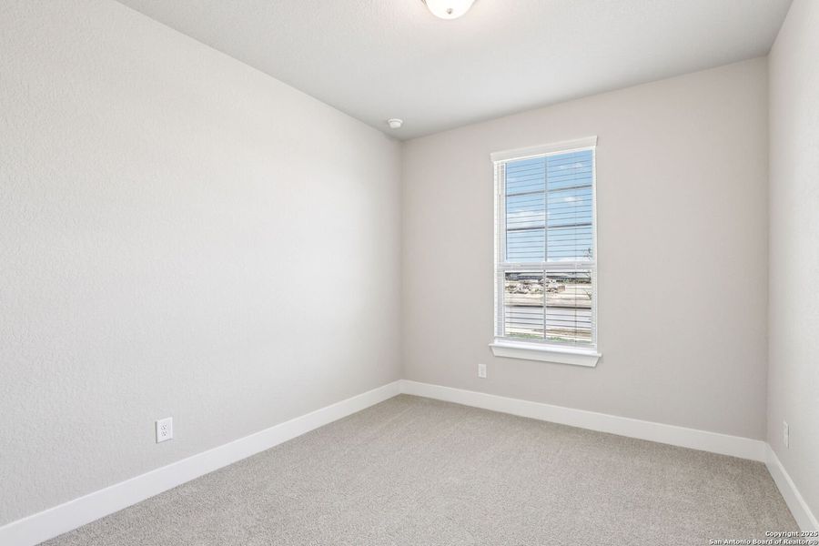 Spacious, unfurnished interior of a new home in Catalina, Converse (Image 37).