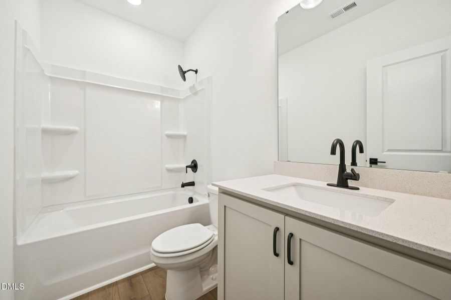 46-web-or-mls-Darius Ln-S0402-046