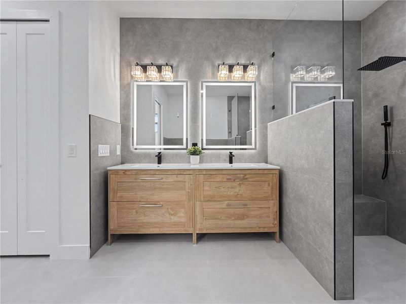 Furnished interior view inside a new home in , Port Charlotte (Image 15).