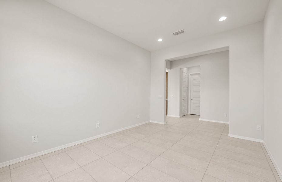Spacious, unfurnished interior of a new home in Artisan at Asante, Surprise (Image 16). Spacious, unfurnished interior of a new home in Artisan at Asante, Surprise (Image 16).