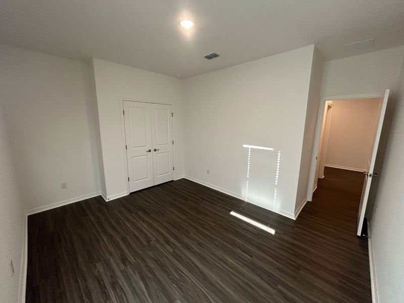 Spacious, unfurnished interior of a new home in Brookshire Green, Kingsland (Image 10).