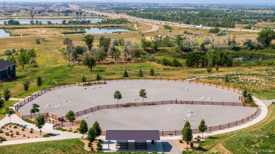 Community amenities in Lakeside Canyon, Mead (Image 19).