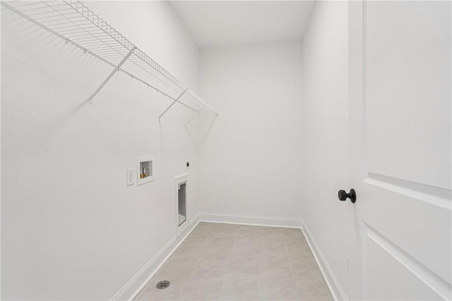 Spacious, unfurnished interior of a new home in Millcroft Townhomes, Buford (Image 23). Spacious, unfurnished interior of a new home in Millcroft Townhomes, Buford (Image 23).