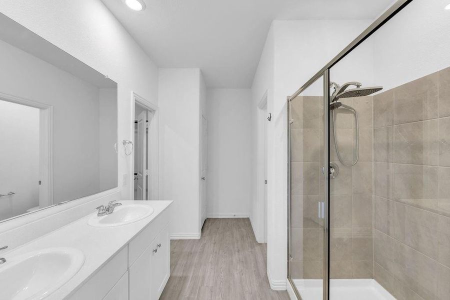 Furnished interior view inside a new home in Hurricane Creek, Anna (Image 7).