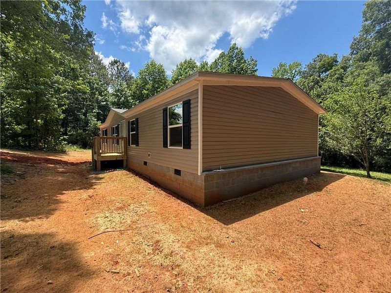 Exterior details and patio area of a home in , Villa Rica (Image 3).