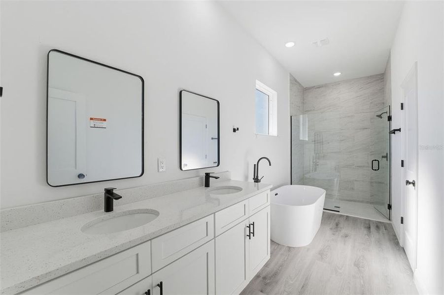 Furnished interior view inside a new home in , Ocala (Image 12).