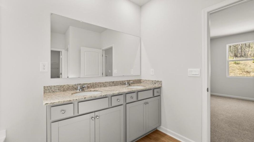 Furnished interior view inside a new home in Creekview, Atlanta (Image 8).