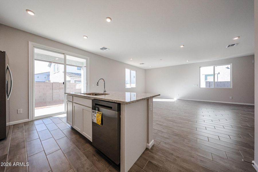 12_Radiant-Superstition-Vista_New-Home-f