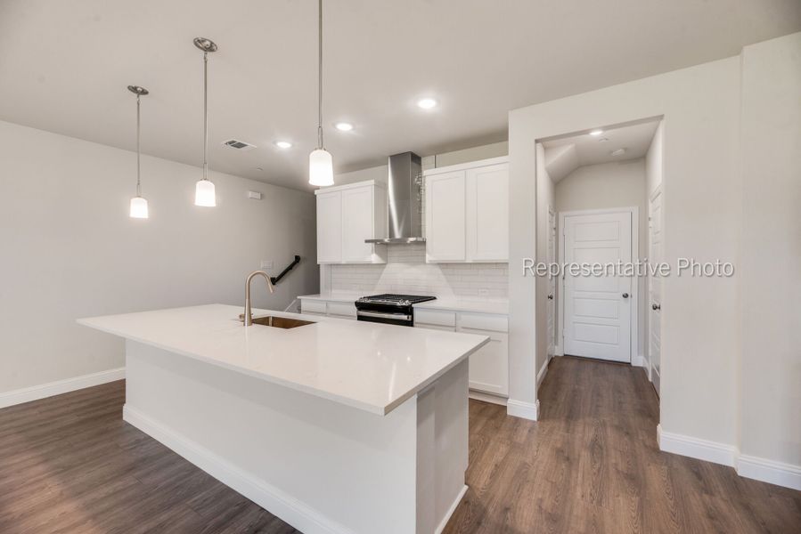 Photo representation of the Holbrook floorplan. Colors, finishes and options will vary.