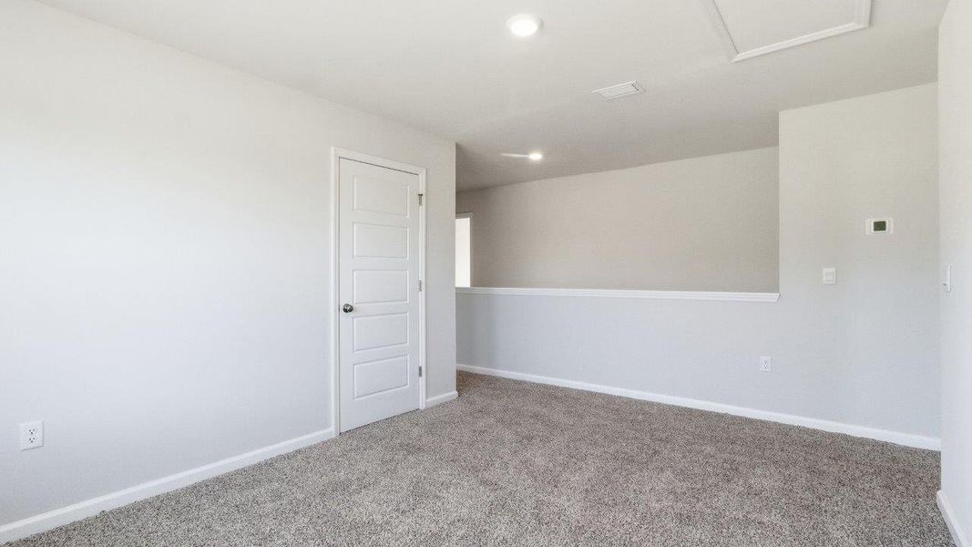 Spacious, unfurnished interior of a new home in Misting Springs, Crawfordville (Image 39).