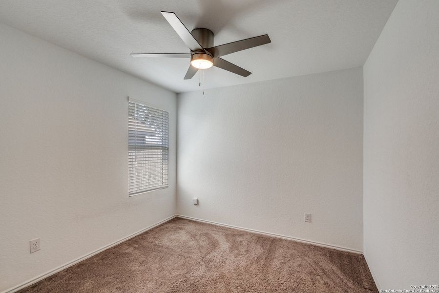 Spacious, unfurnished interior of a new home in , San Antonio (Image 14).