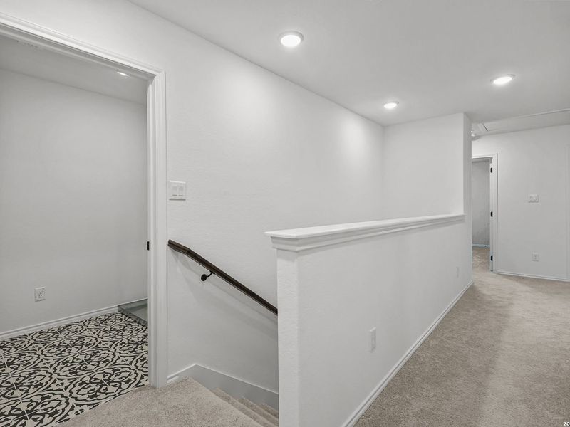 Spacious, unfurnished interior of a new home in Meadows at Oak Creek, San Antonio (Image 24).