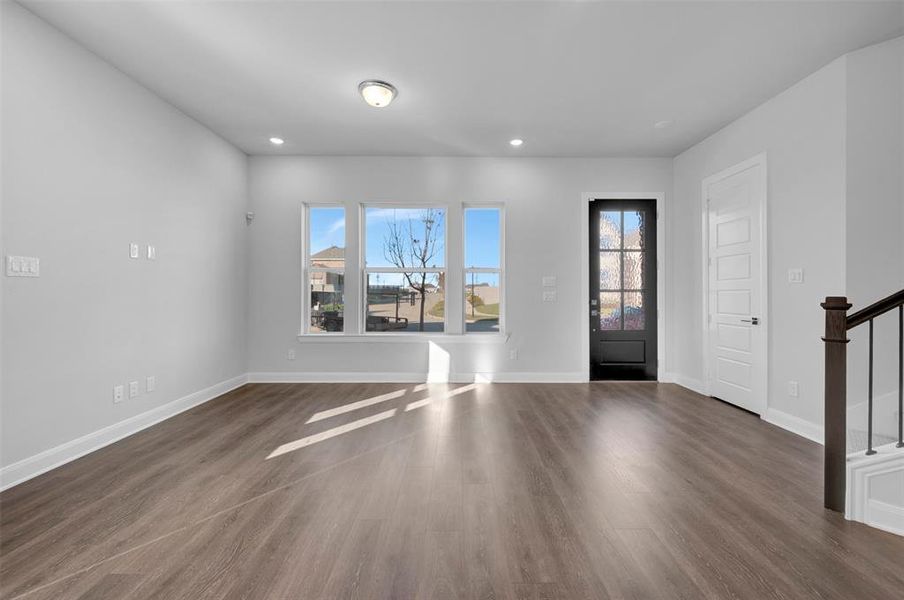 Spacious, unfurnished interior of a new home in Painted Tree Woodland West – Cottages, McKinney (Image 16).