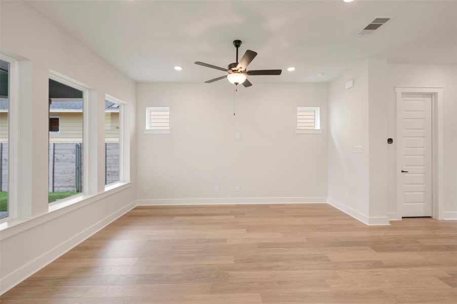Spacious, unfurnished interior of a new home in Two Step Farm - Landmark Row Collection, Montgomery (Image 38).