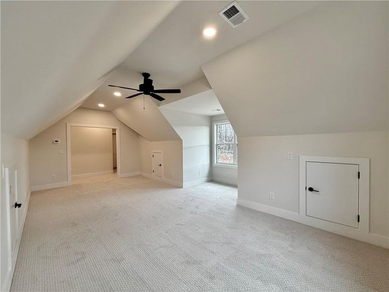 Spacious, unfurnished interior of a new home in , Rydal (Image 33).