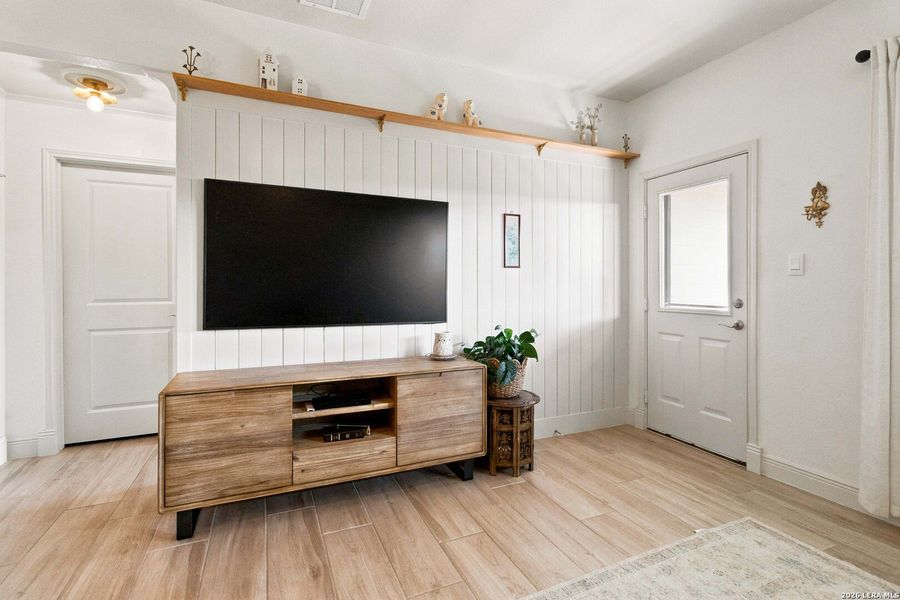 Furnished interior view inside a new home in Copper Canyon, Bulverde (Image 9).