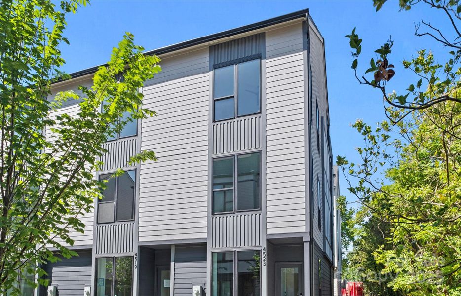 Image 32 of a home in . Image 32 of a home in .