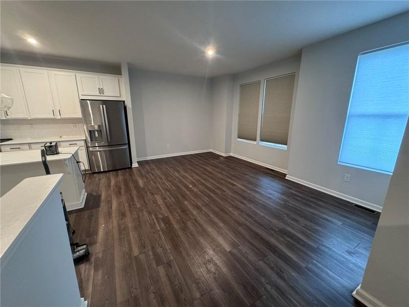 Spacious, unfurnished interior of a new home in , Atlanta (Image 27).