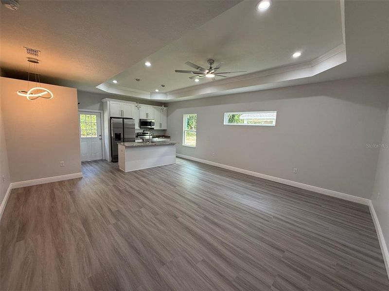 Spacious, unfurnished interior of a new home in , Gainesville (Image 10).