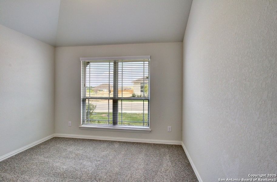 Spacious, unfurnished interior of a new home in Piedmont, San Antonio (Image 16).