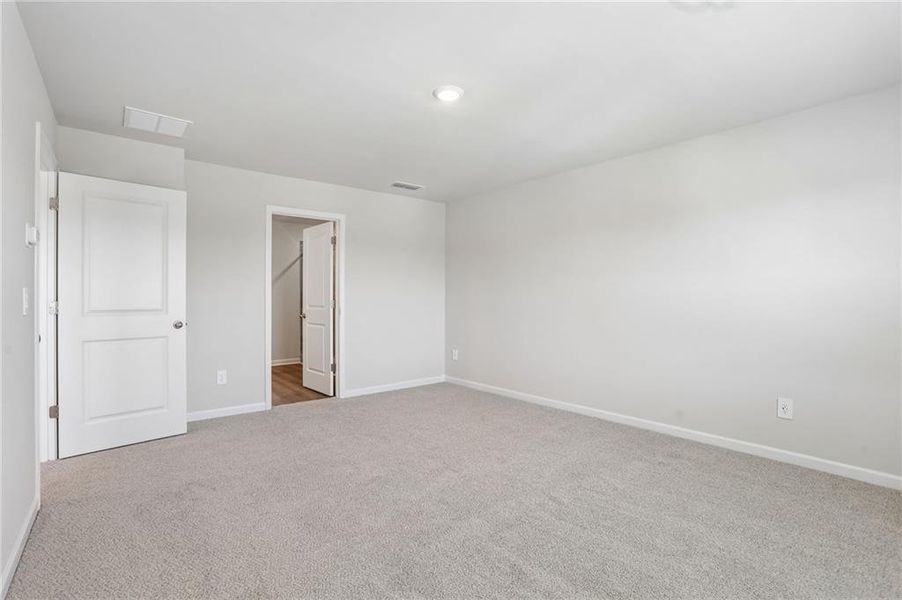 Spacious, unfurnished interior of a new home in Ivey Township, Dallas (Image 23). Spacious, unfurnished interior of a new home in Ivey Township, Dallas (Image 23).