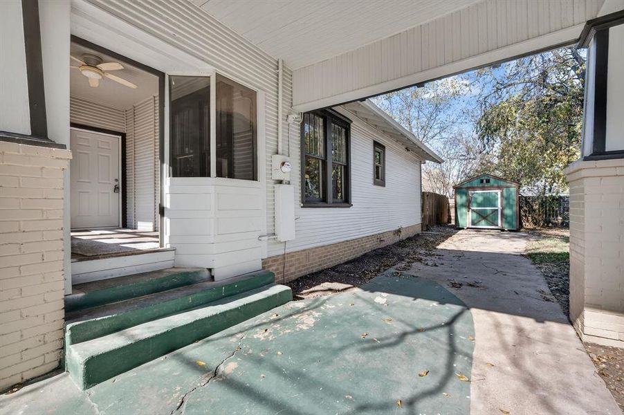 Exterior details and patio area of a home in , Mineral Wells (Image 2). Exterior details and patio area of a home in , Mineral Wells (Image 2).