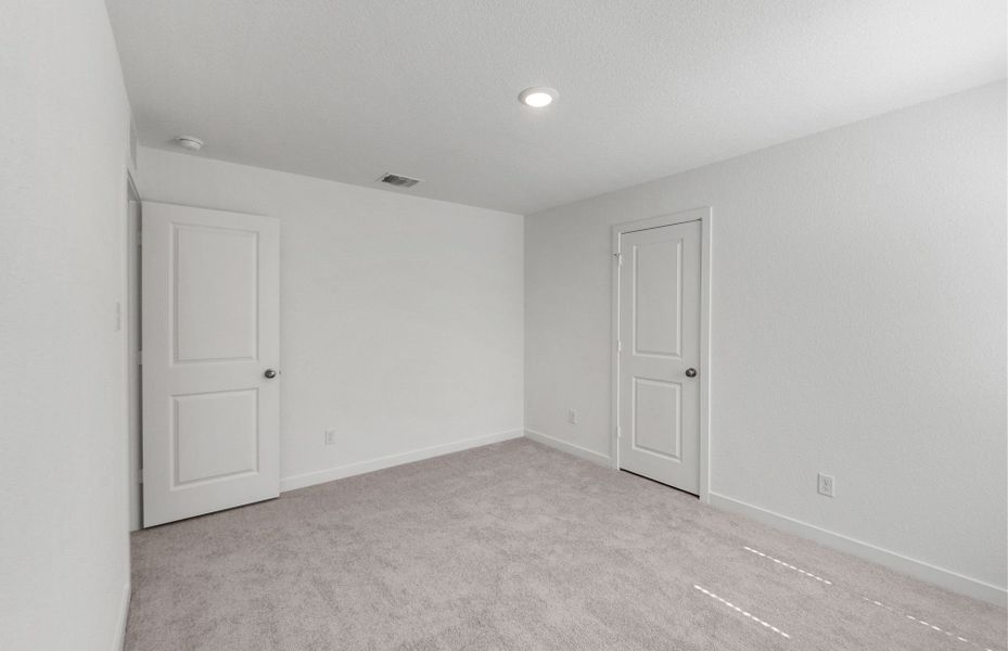 Spacious, unfurnished interior of a new home in Sunfield, Buda (Image 25). Spacious, unfurnished interior of a new home in Sunfield, Buda (Image 25).
