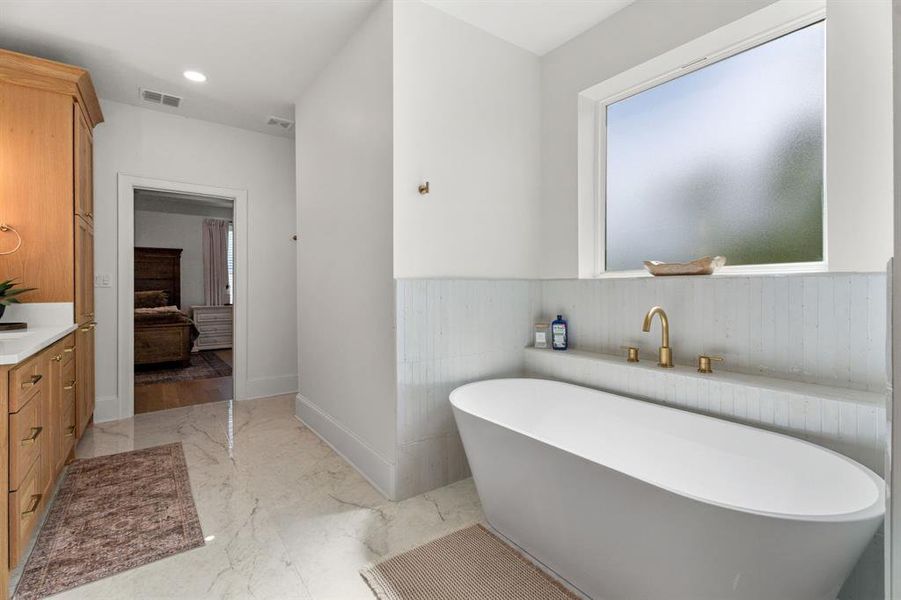 Furnished interior view inside a new home in , Tyler (Image 17).