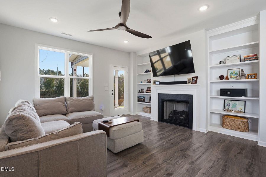 20-web-or-mls-263 Maidenhair Pl-64