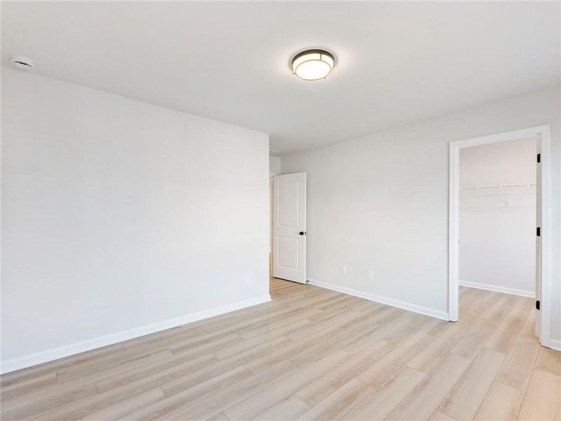 Spacious, unfurnished interior of a new home in , Buford (Image 32).