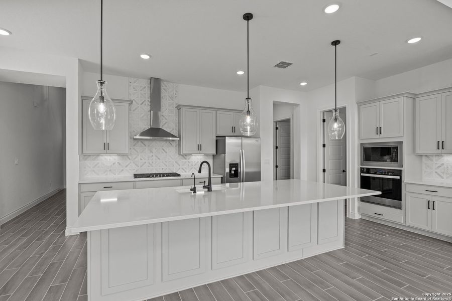 Furnished interior view inside a new home in Bison Ridge, San Antonio (Image 11). Furnished interior view inside a new home in Bison Ridge, San Antonio (Image 11).