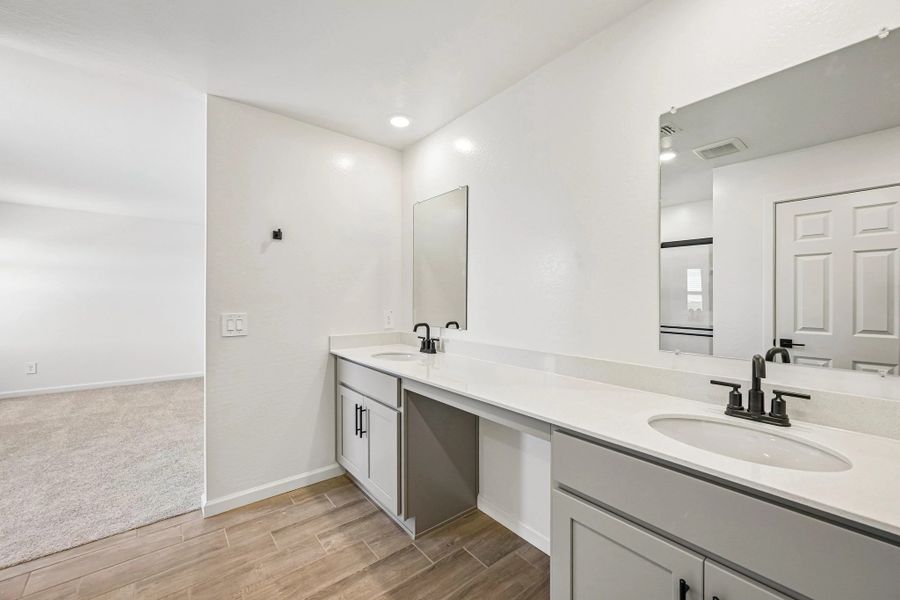 Primary bath