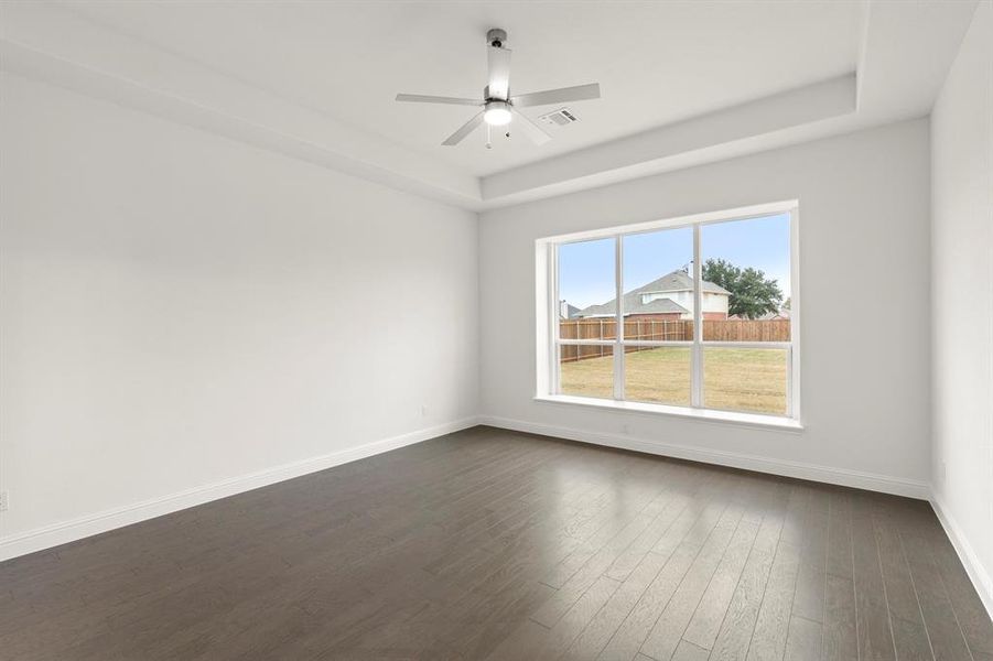 13. 403 Heritage Hill - Primary