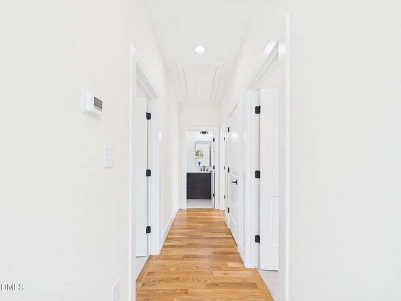 CAM01608G0-PR0128-STILL041