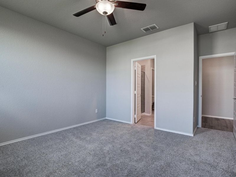 Representative unfurnished interior of a home built from the The Asheville E by Davidson Homes LLC in Hannah Heights, Seguin (Image 21). Representative unfurnished interior of a home built from the The Asheville E by Davidson Homes LLC in Hannah Heights, Seguin (Image 21).