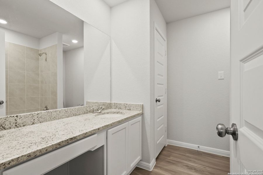 Furnished interior view inside a new home in Cinco Lakes, San Antonio (Image 8).