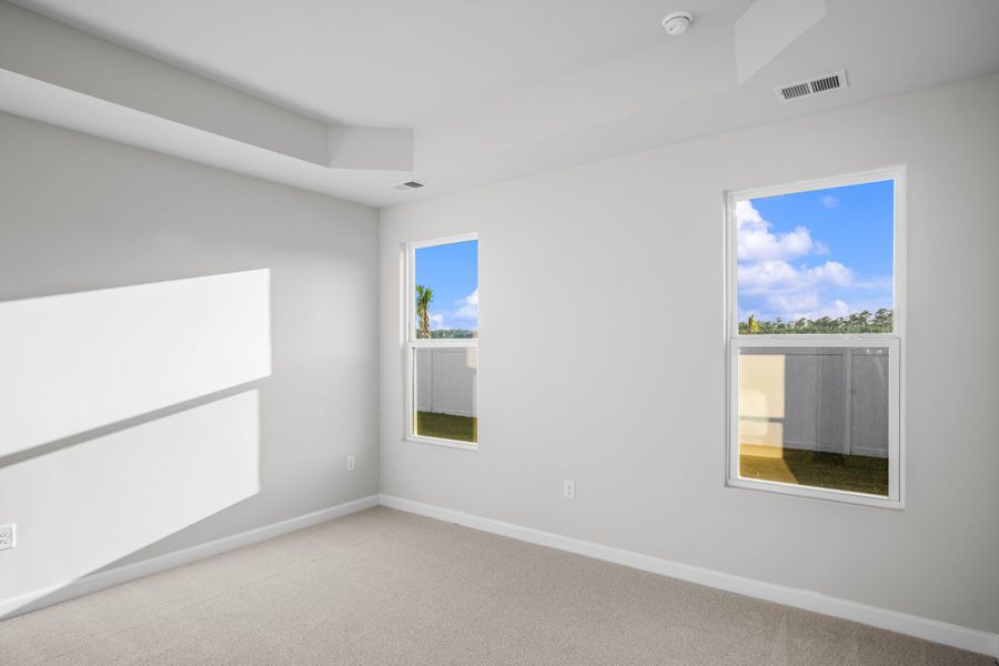 Spacious, unfurnished interior of a new home in Coastal Club of the Carolinas, Calabash (Image 13).